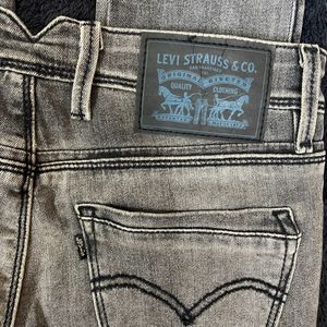 LEVI’s Skinny Jeans