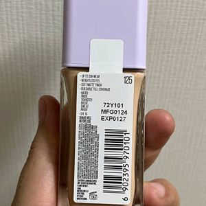 Maybelline Lumi Matte Liquid Foundation (125)