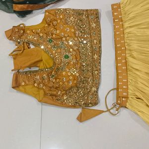 Banaraji Graha Choli With Blouse N Duppatta