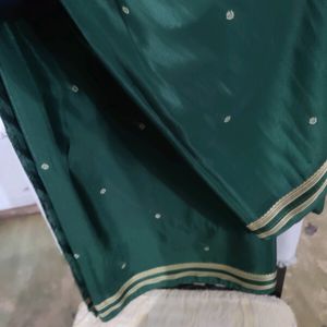 Dark Green 💚 Saree