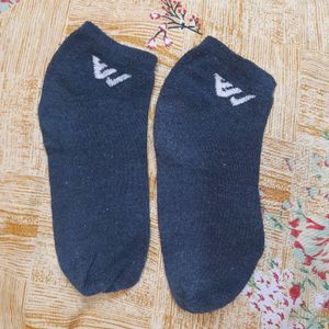 4 socks