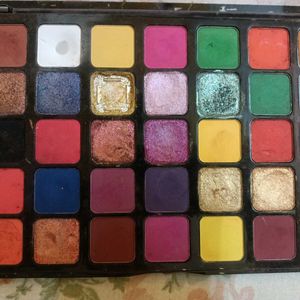 Eyeshadow Pelete Forever 52