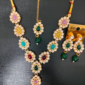 Multicolour Kundan Necklace With Earings And Tika