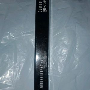 Lakme Glitterati Shadow Stick