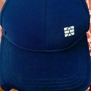 2 Caps For Men And Women On Sell