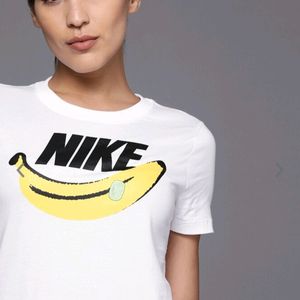 Nike Brand New White Tshirt💛