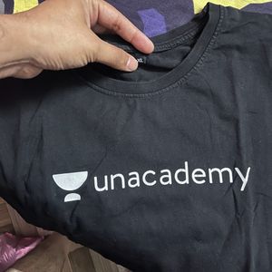 UNACADEMY XL SIZE TSHIRT VERY LESS USED