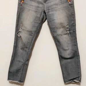 Stretchable Grey Rugged Style Denim Jeans