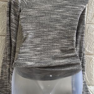 Bell Slit Sleeves Grey Top