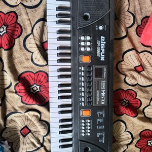 Piano With Mic Recorder