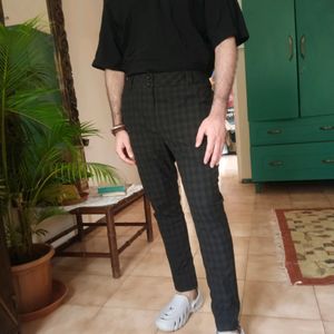 Black Check Fitted Stylish Trousers