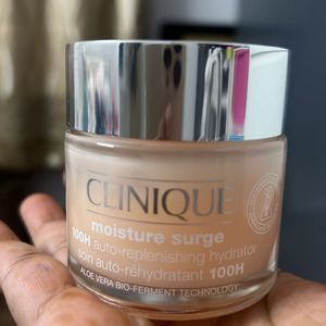 Clinique Moisture Surge