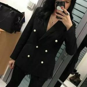 *Rare Piece* Zara Pearl Button Blazer