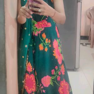 Green Flowers Print Kurta Set