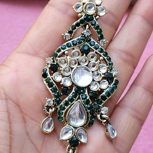 Green And White Kundan Earrings Set