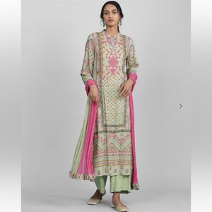 Aarke Ritu KumarGeometric Print Straight Kurta Set