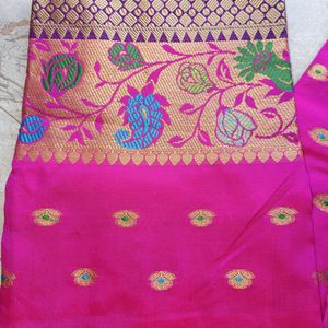 Banarasi Woven Printed Kurti (With Inside Sleeves)