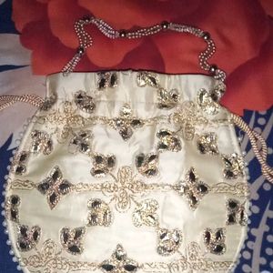 Hand Bag (Purse)