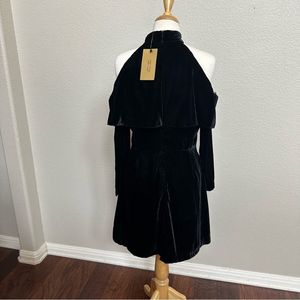 Zara Basic Long Sleeve Peep Shoulders Velvet Black