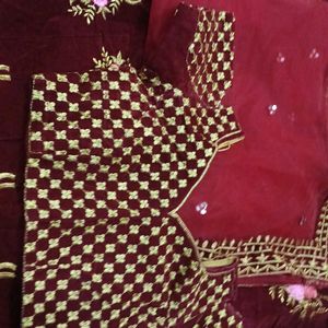 Lehnga ,blouse ,net Dupatta