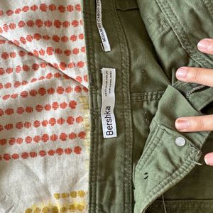 Olive green wide leg cargo pants