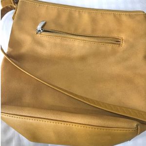 Baggit Combo- Sling Bag And Wallet