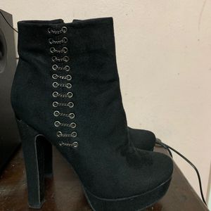 Metro Ankle Boots