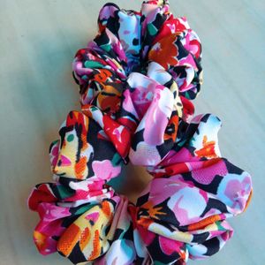 6 Handmade scrunchies❤️❤️