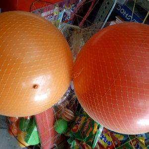 1 Set Of 🏀 🏀 Football 2 Piece ⚽ ⚽ Plastic