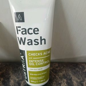 Ustra Face Wash