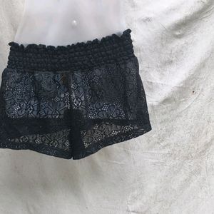 SEXY BLACK COLOUR SHORTS