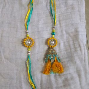 Rakhis