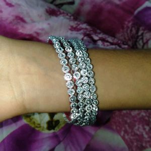 4 Bangles Set