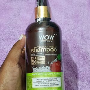 Wow skin Science Shampoo