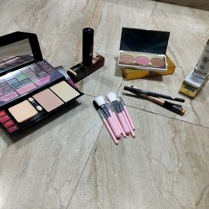 Pack Of 6 Branded Makeup Product Combo