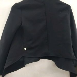 BENETTON BRAND NEW SHRUG