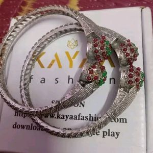 Beutifull Bangle Set