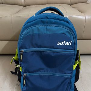 Safari Laptop Bag Unused With Rain Protection Covr