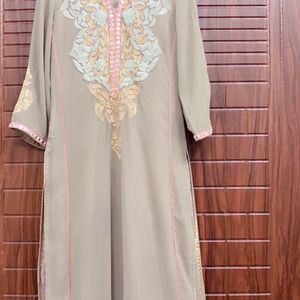 Laks*ita  Kurta Small Size