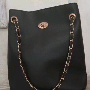 Women Leather Black Shoulder Bag - Extra Spaciou