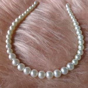 Beautiful White Pearl Hairband For Your Cutie Pie