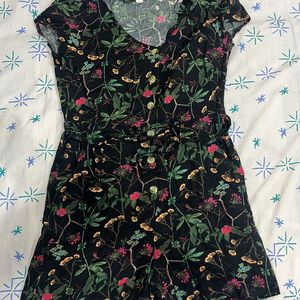Cute Floral Romper With Buttons And Pockets