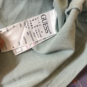 Guess Tshirt