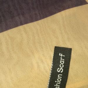 😍TRIPLE SHADE BURBERRY 2.2M SCARf🍩