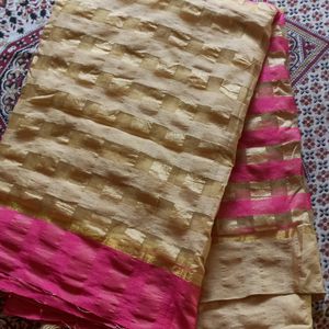 Beige And Carrot Pink Check Saree