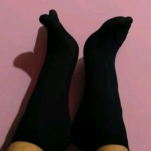 Combo Of 2 Pre-loved Socks 🧦 (Used)