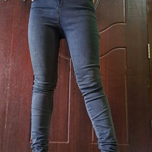 Off Duty Skinny Womens Jeans