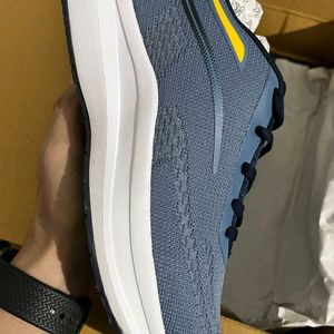 BRAND NEW PARAGON SHOES