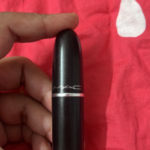 Original Mac Lipstick - Ruby Woo