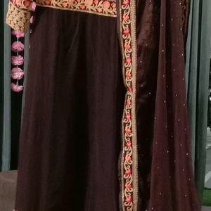 Women Ethnic Gown With Dupatta & Bottom